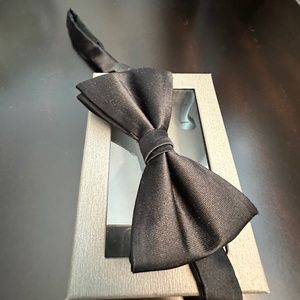 Black Jos A Bank Bow Tie